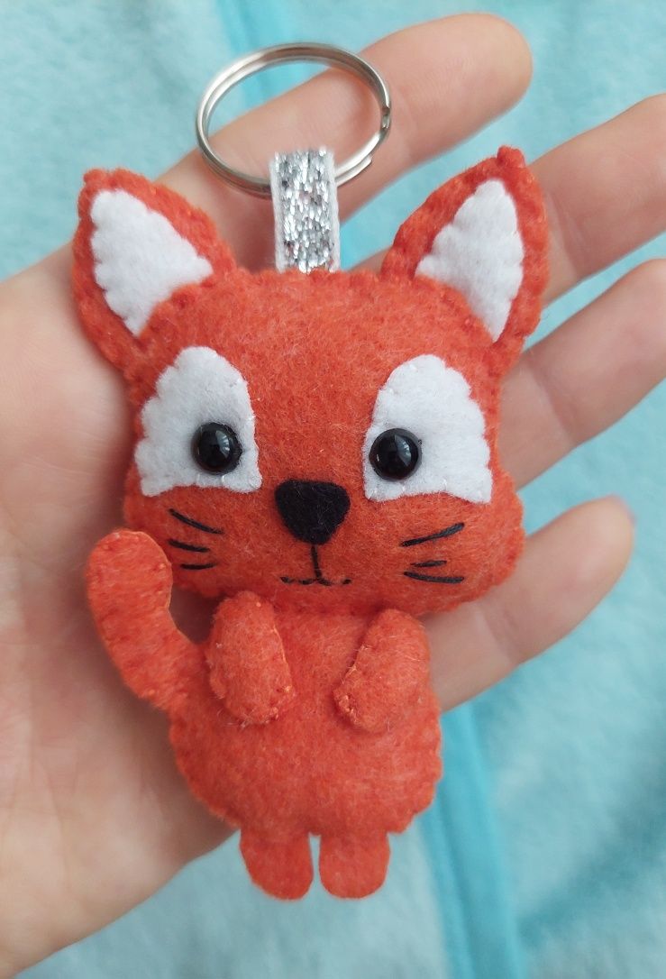 Rudy kot, kotek brelok do kluczy handmade dla kociarza- wzór nr 1