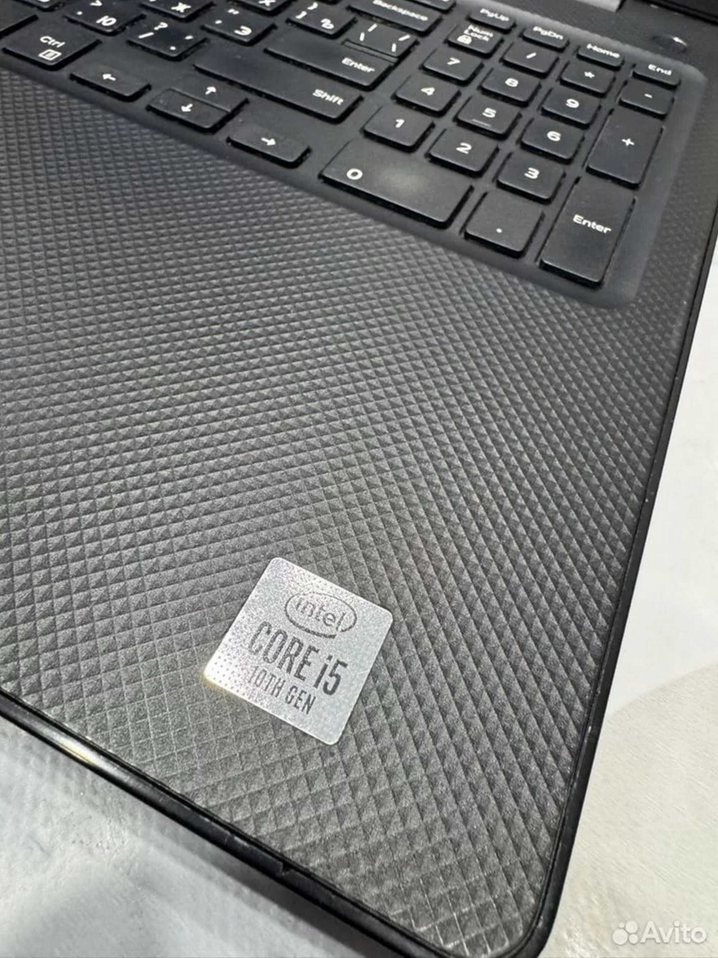 Dell Vostro 15.6" Octacore i5/8GB/256Nvme gama Profissional