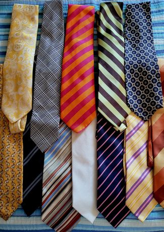 Lote de 12 gravatas
