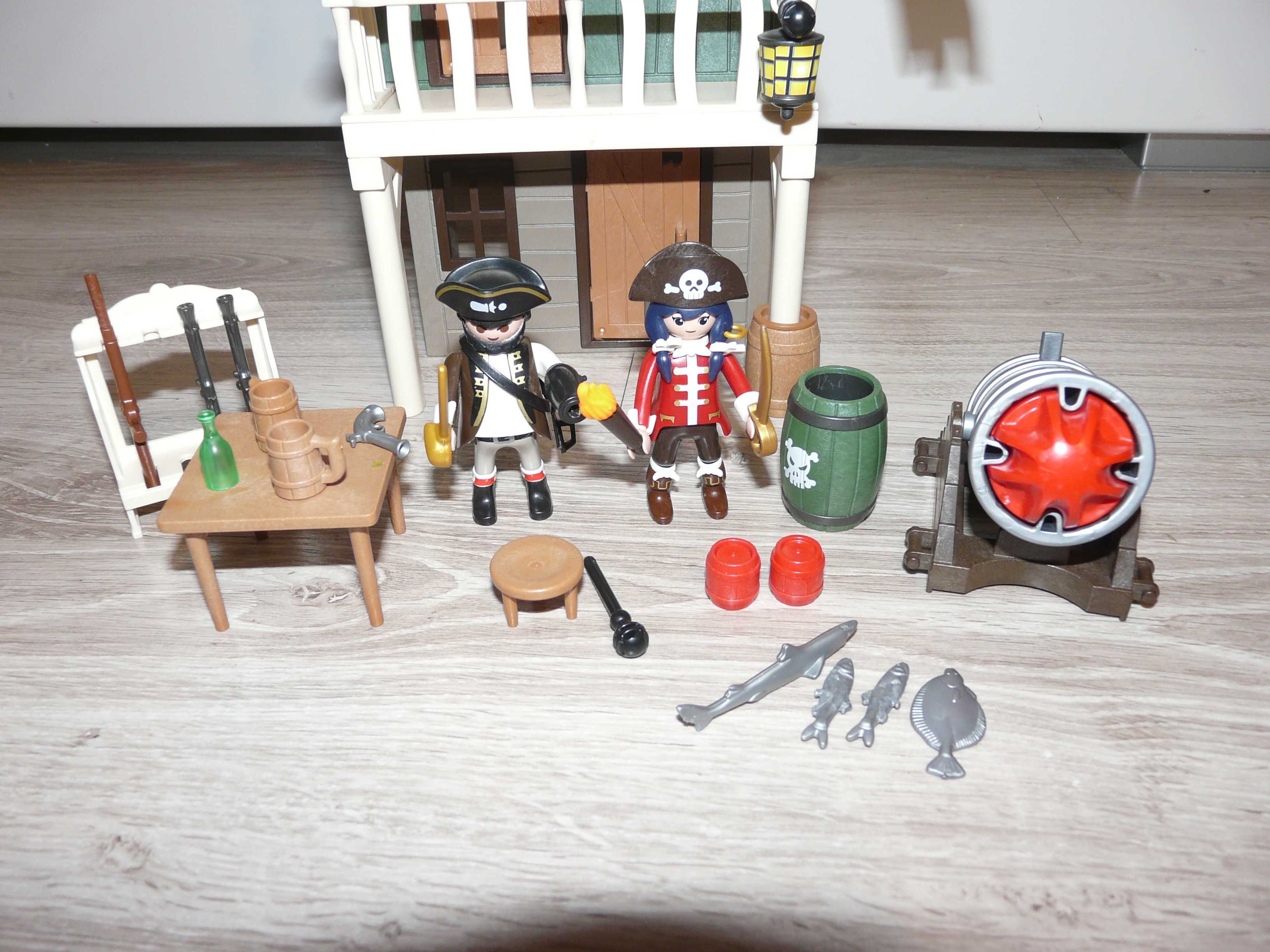 Playmobil kryjówka piratów