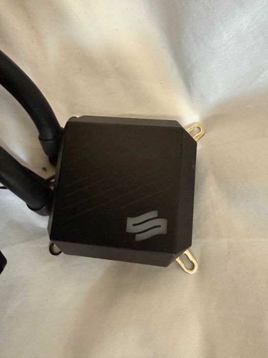 Chłodzenie procesora aktywne SilentiumPC Navis 360mm RGB Intel