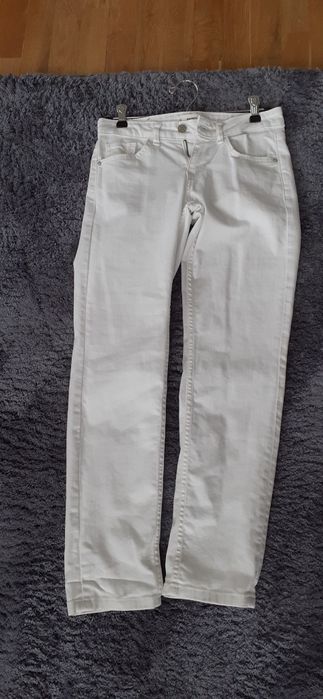 Białe spodnie Mango stan idealny r. 34 jeans