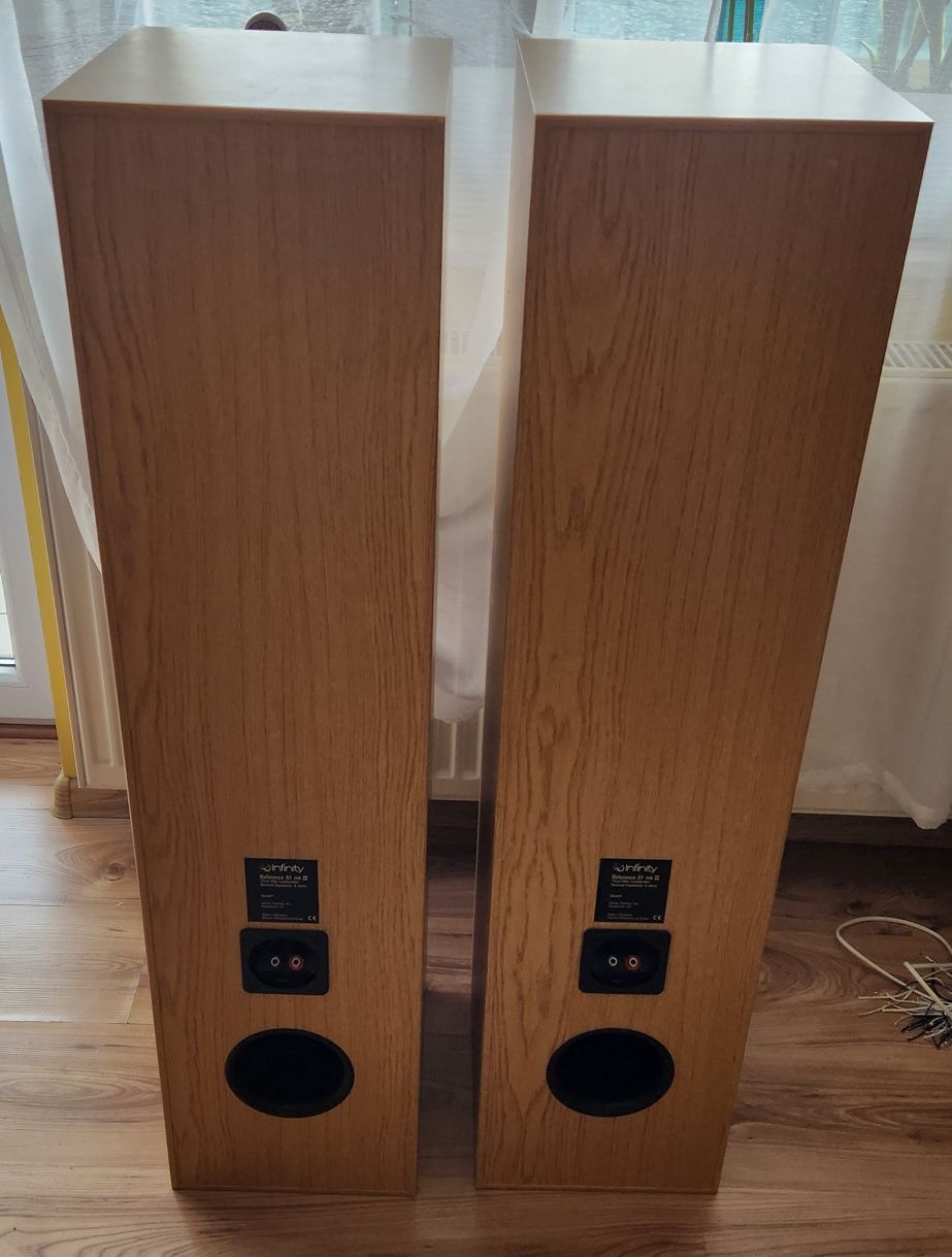 Infinity Reference 61 mk II kolumny