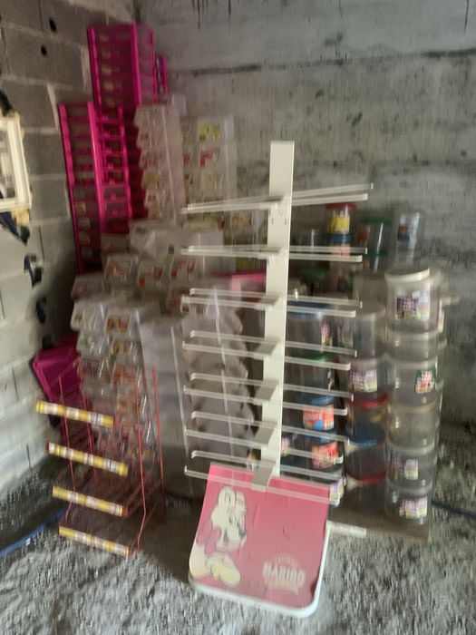 Expositor de gomas com várias caixas de acrilico