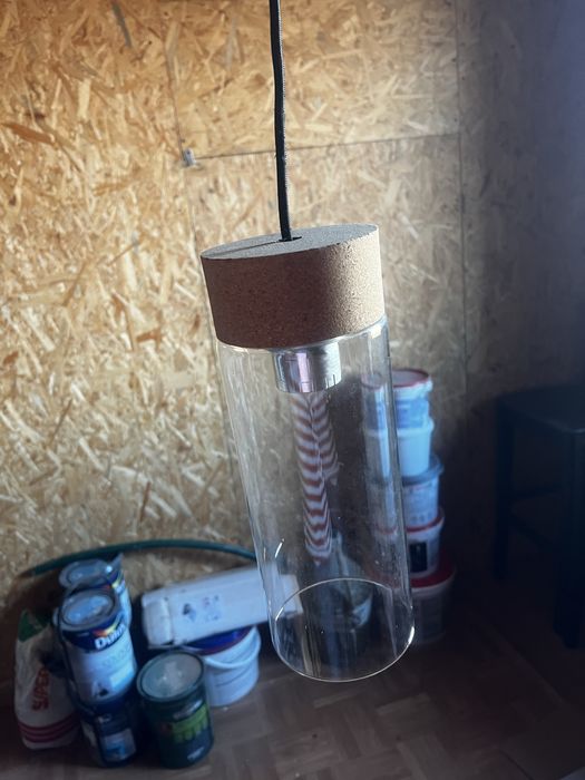 Lampa szklana wiszaca