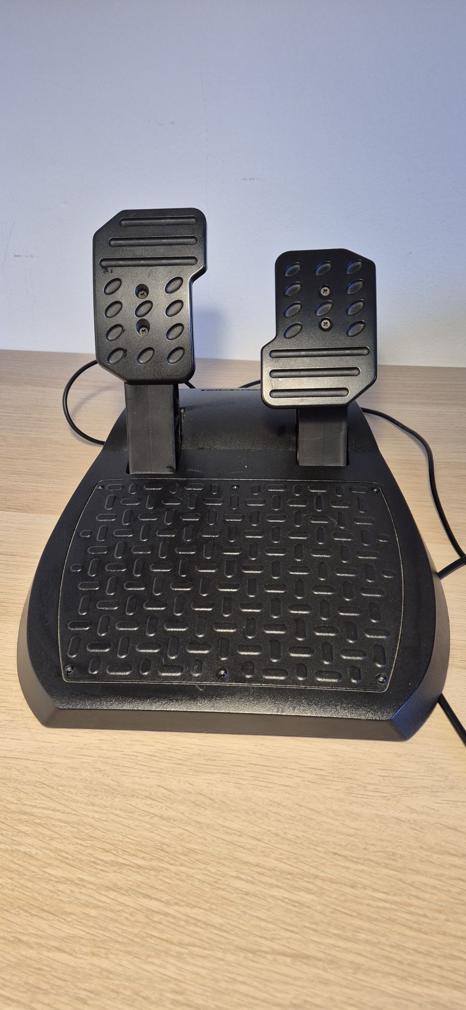 Thrustmaster T80