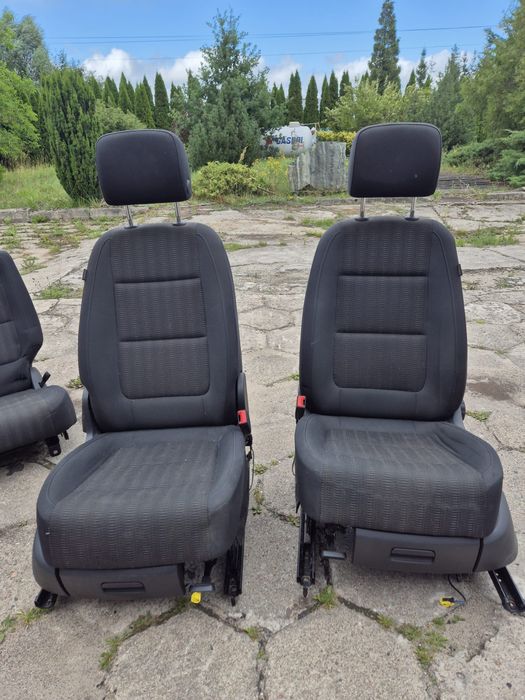 Fotel Tiguan 5N0  Life