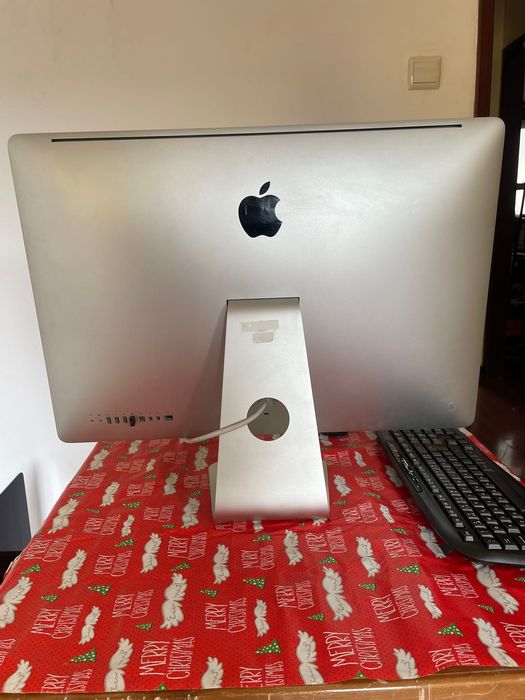 iMac 27" FusionDrive 1.13TB Teclado e rato sem fios