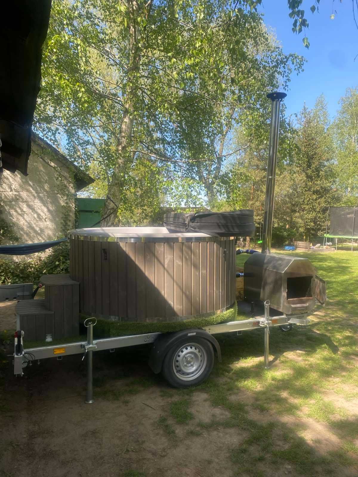 Jacuzzi z podświetleniem/Gorąca beczka/Balia Mobilna Wynajem.