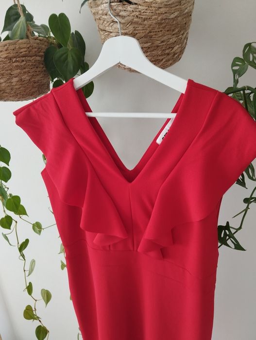 Sukienka koktajlowa, czerwona, z falbankami, dekolt V r.L Gerard