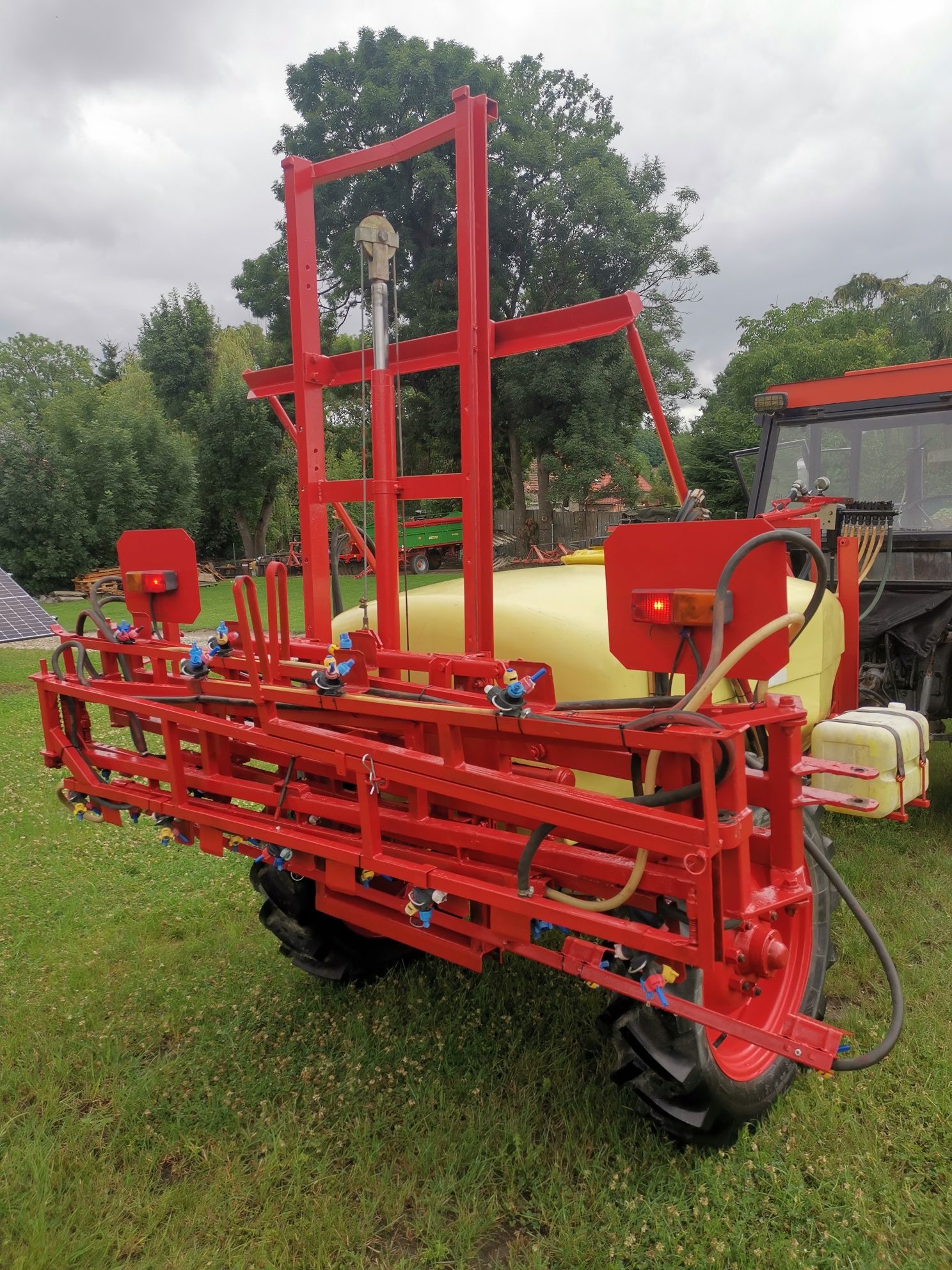 Opryskiwacz Tad Len 1015 ciągany 1000l i 15m ładny stan