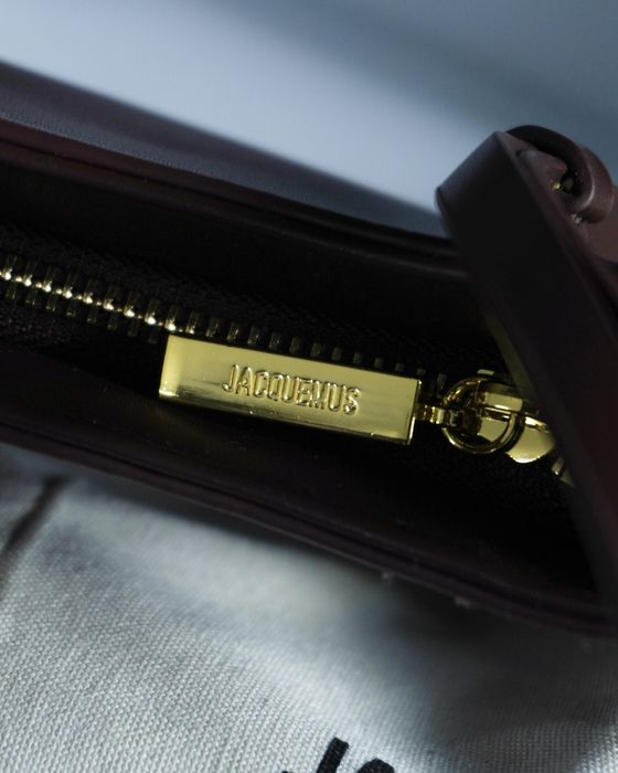 Сумка JACQUEMUS The Large Bisou Perle коричнева