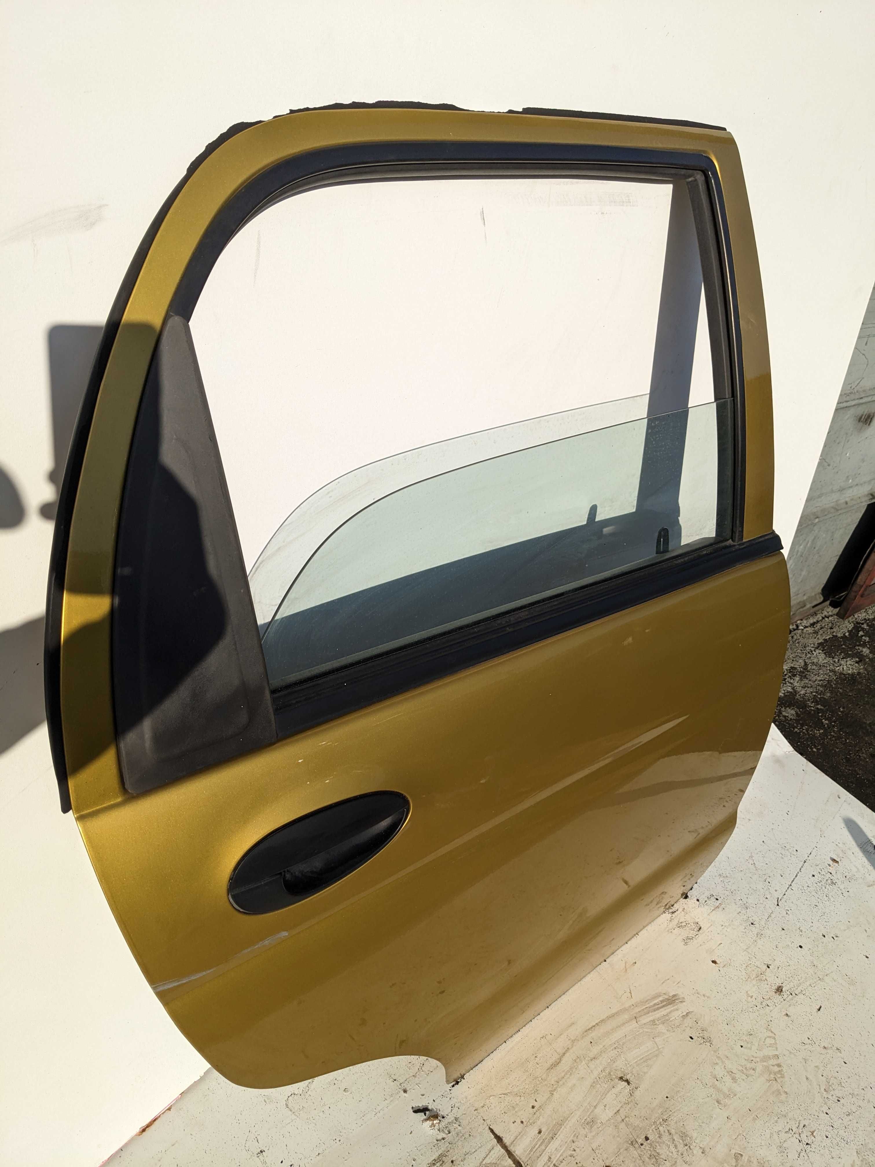 Daewoo Matiz Drzwi Prawe Tylne Prawy Tył PT Złote
