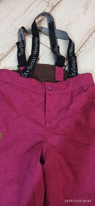 Amarantowe spodnie zimowe na szelkach dziewczynka 110/116 bdb