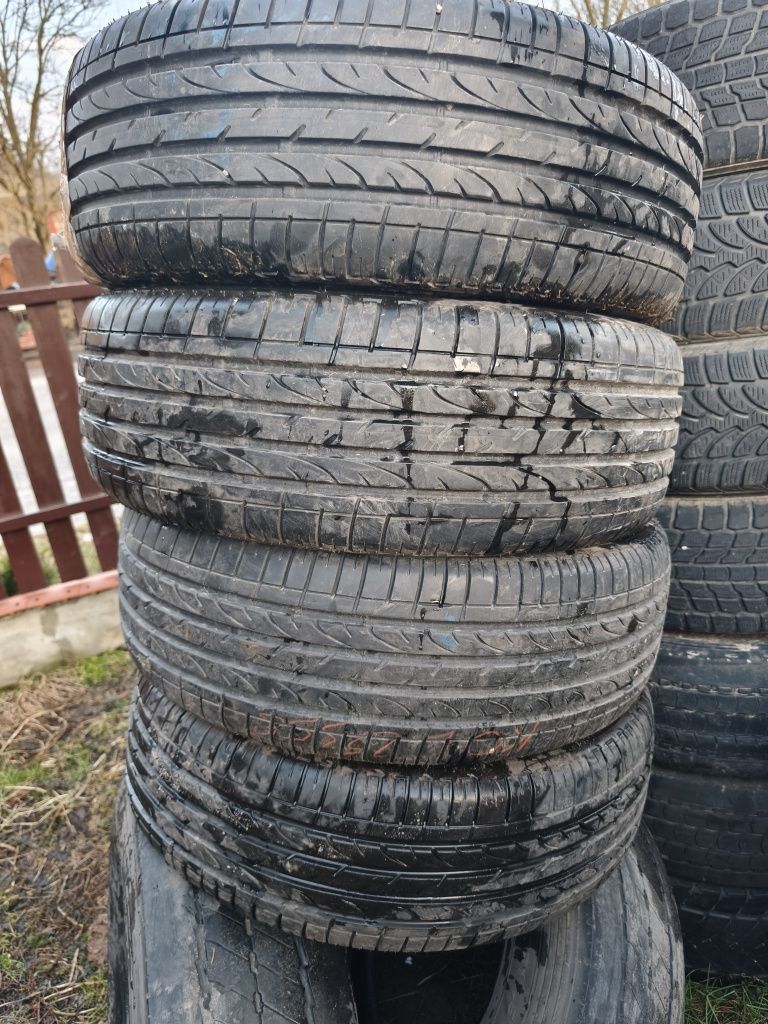 Bridgestone Dueler H/P Sport 235/60 R18
Dueler H/P Sport
235/60 R18 10