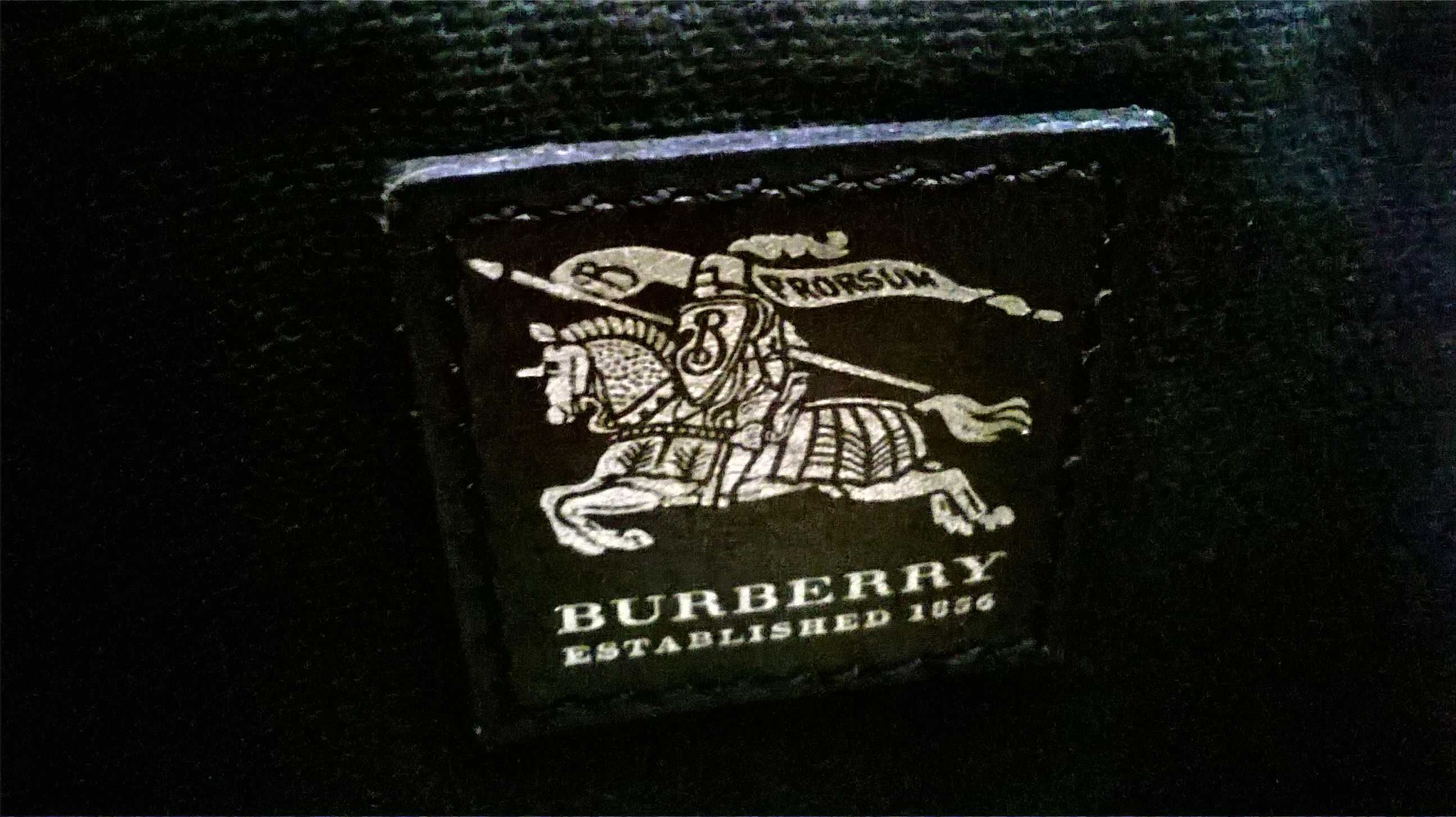 mala grande e bolsa Burberry