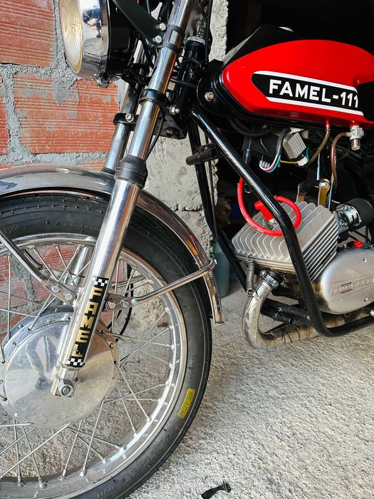 Famel zundapp  111 toda restaurada (doc unico)