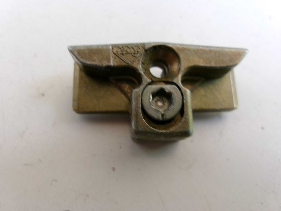 Zaczep regulowany obwiedniowy  Roto Center  stary typ