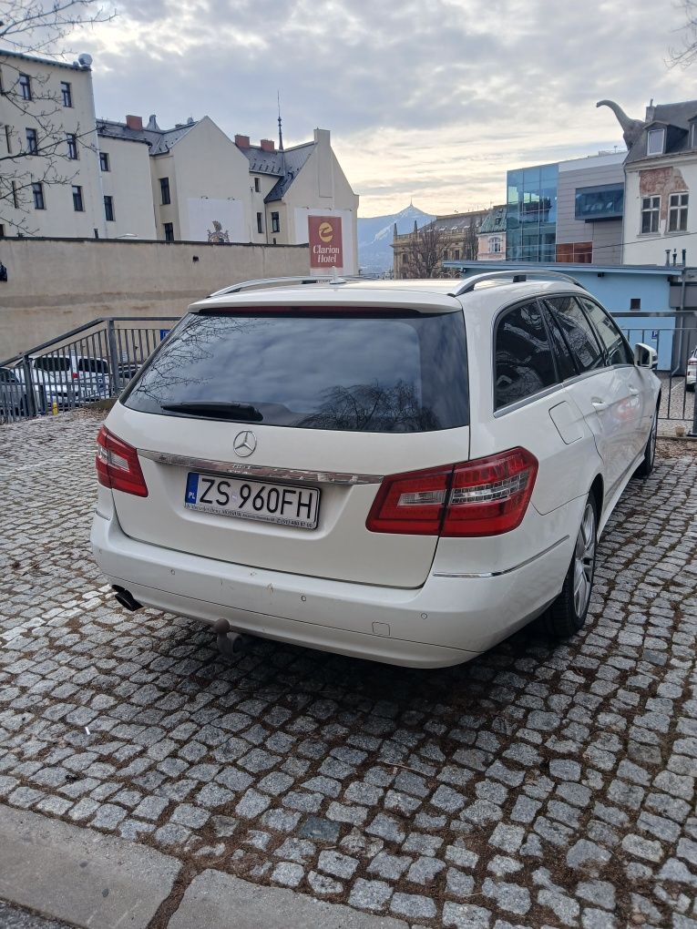 Mercedes-Benz E-klasa w212 200cdi