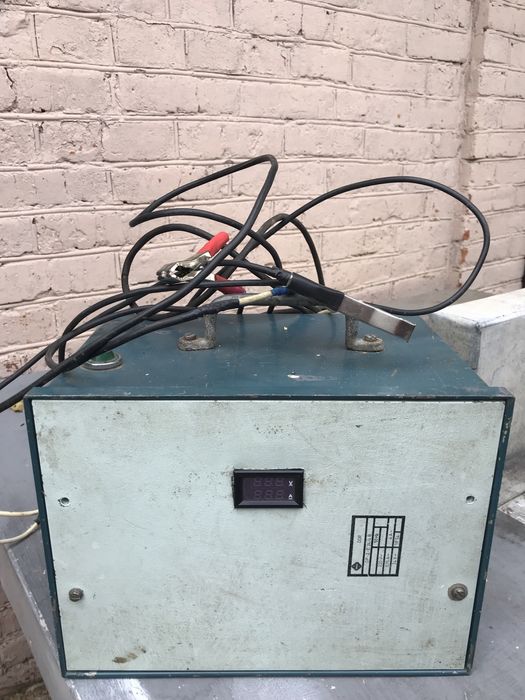 Зарядное устройство АКБ(автоматическое)