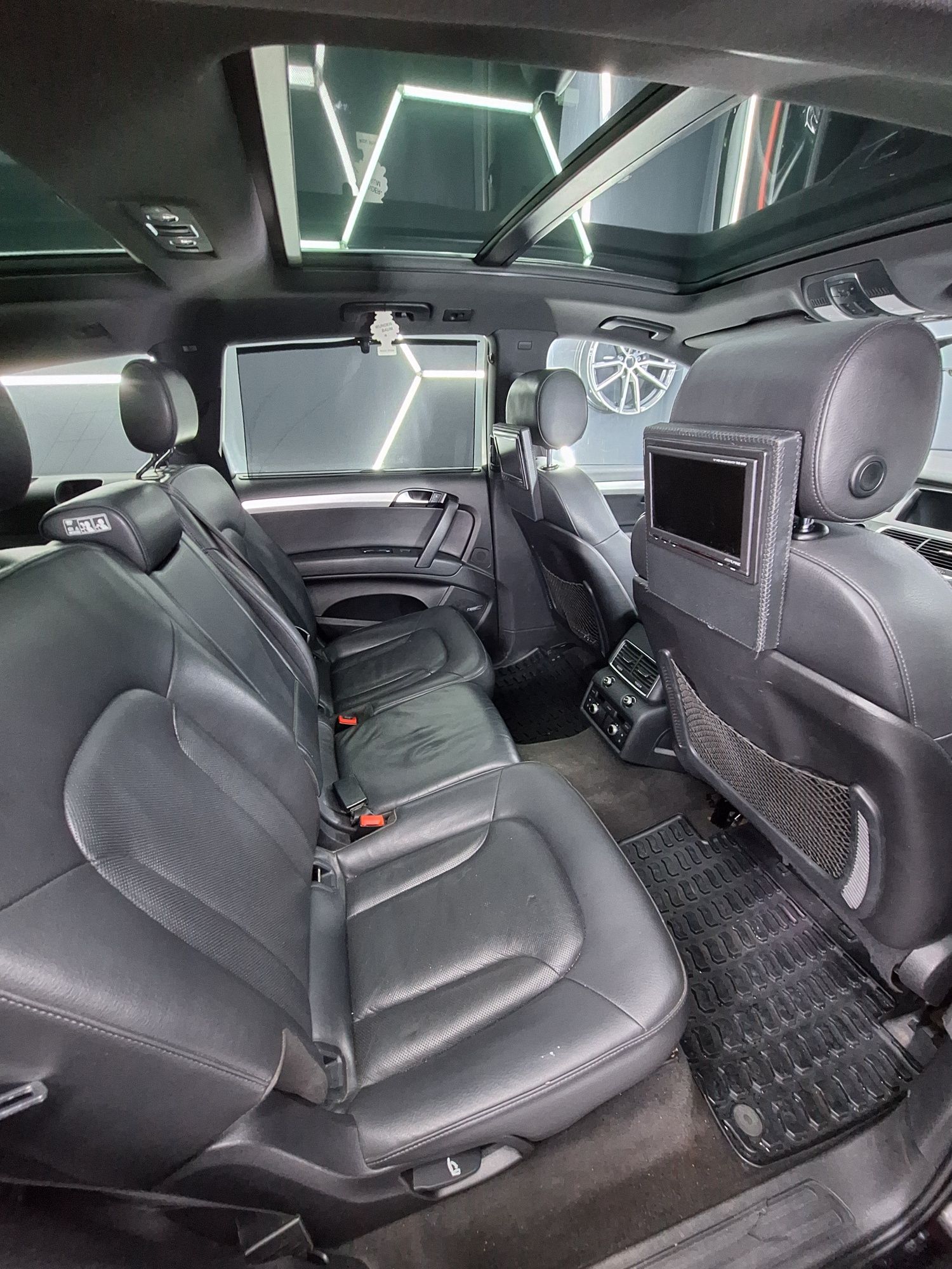 Audi Q7 3.0 TDI 2xS-line 7osób Radar Panorama Czarny sufit Zamiana