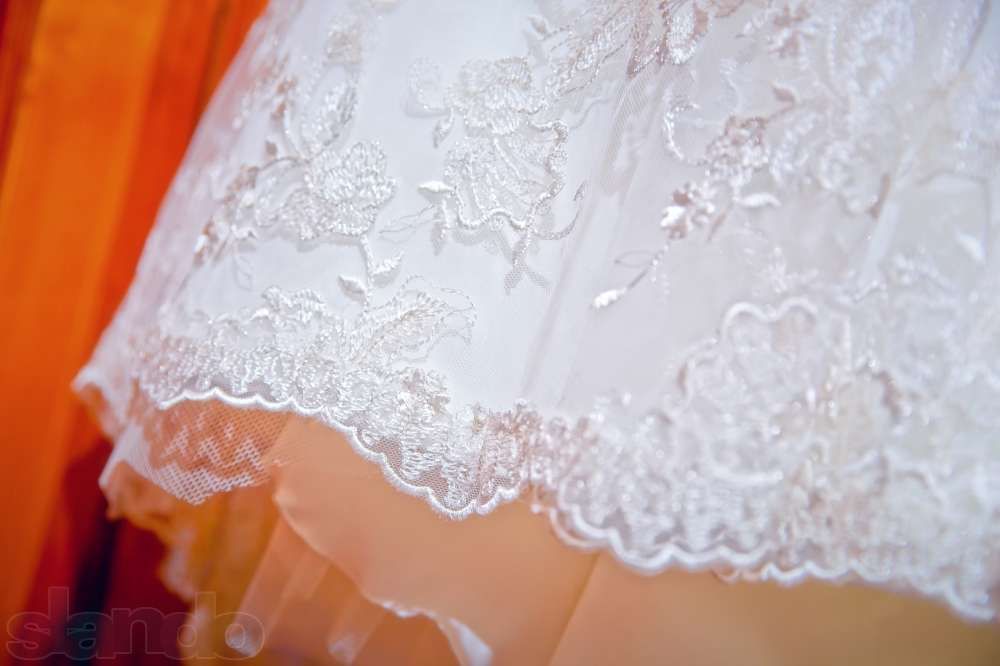 Весільна сукня