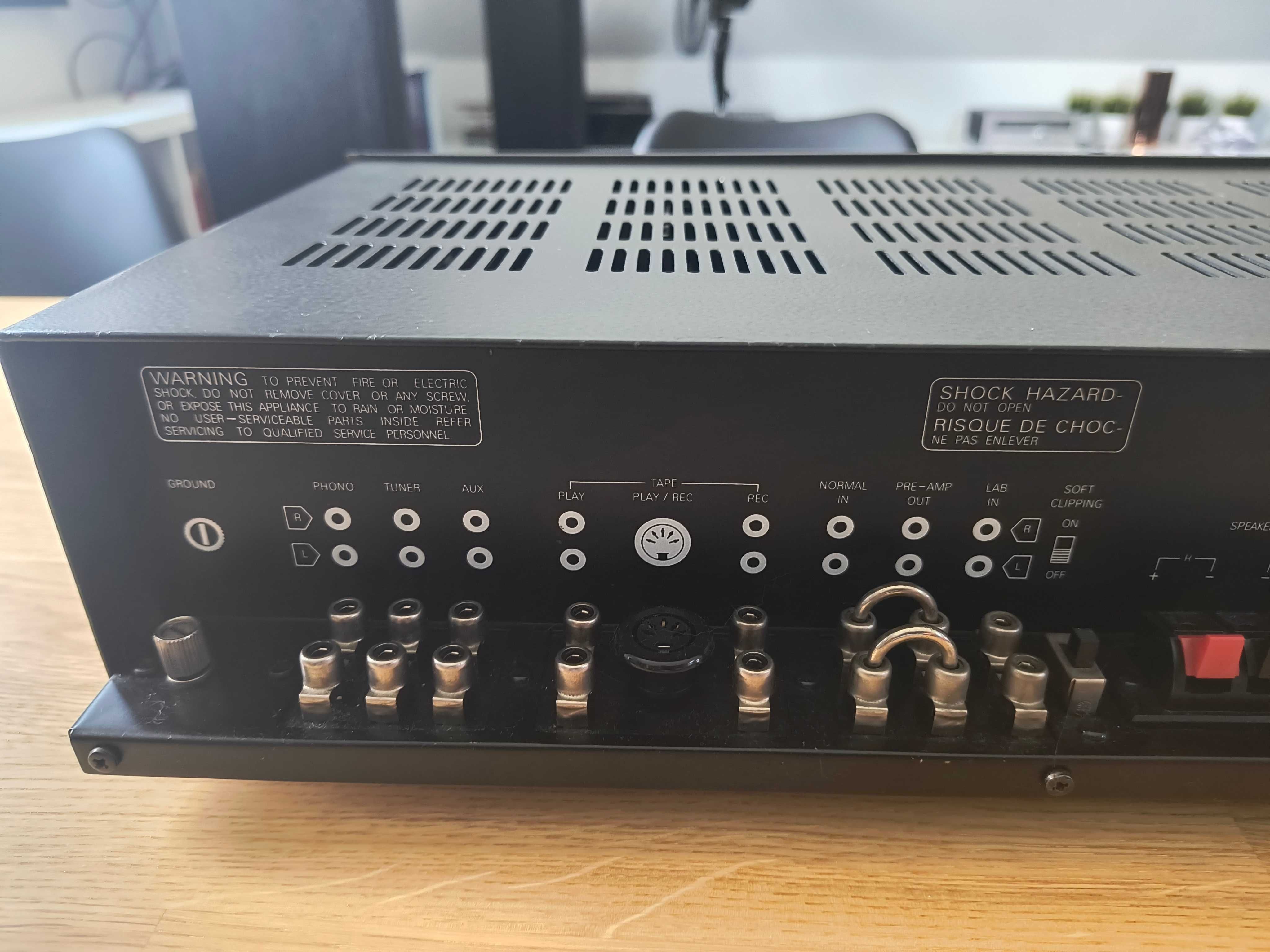 Wzmacniacz NAD 3020 Series 20