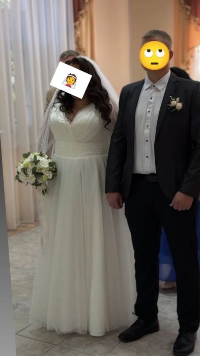 Продам весільну сукню