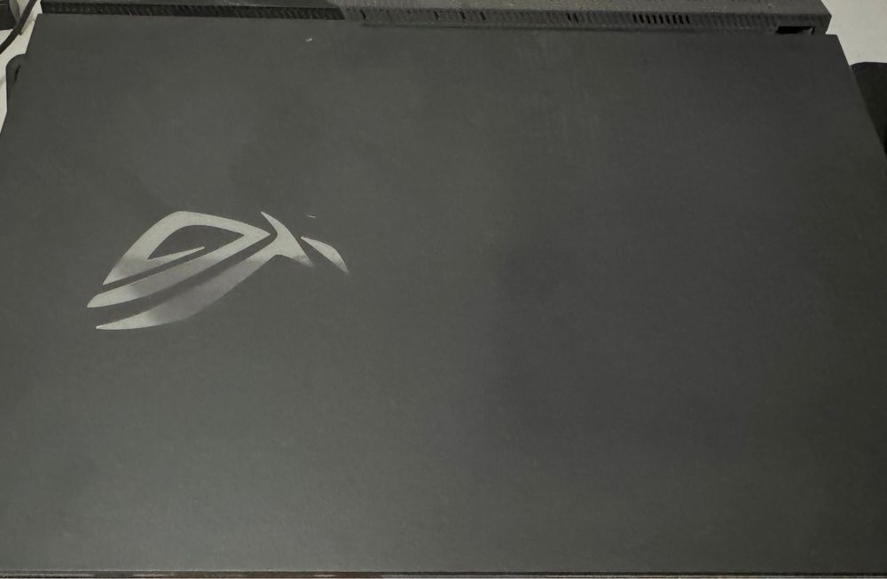 Portátil Gaming ASUS ROG