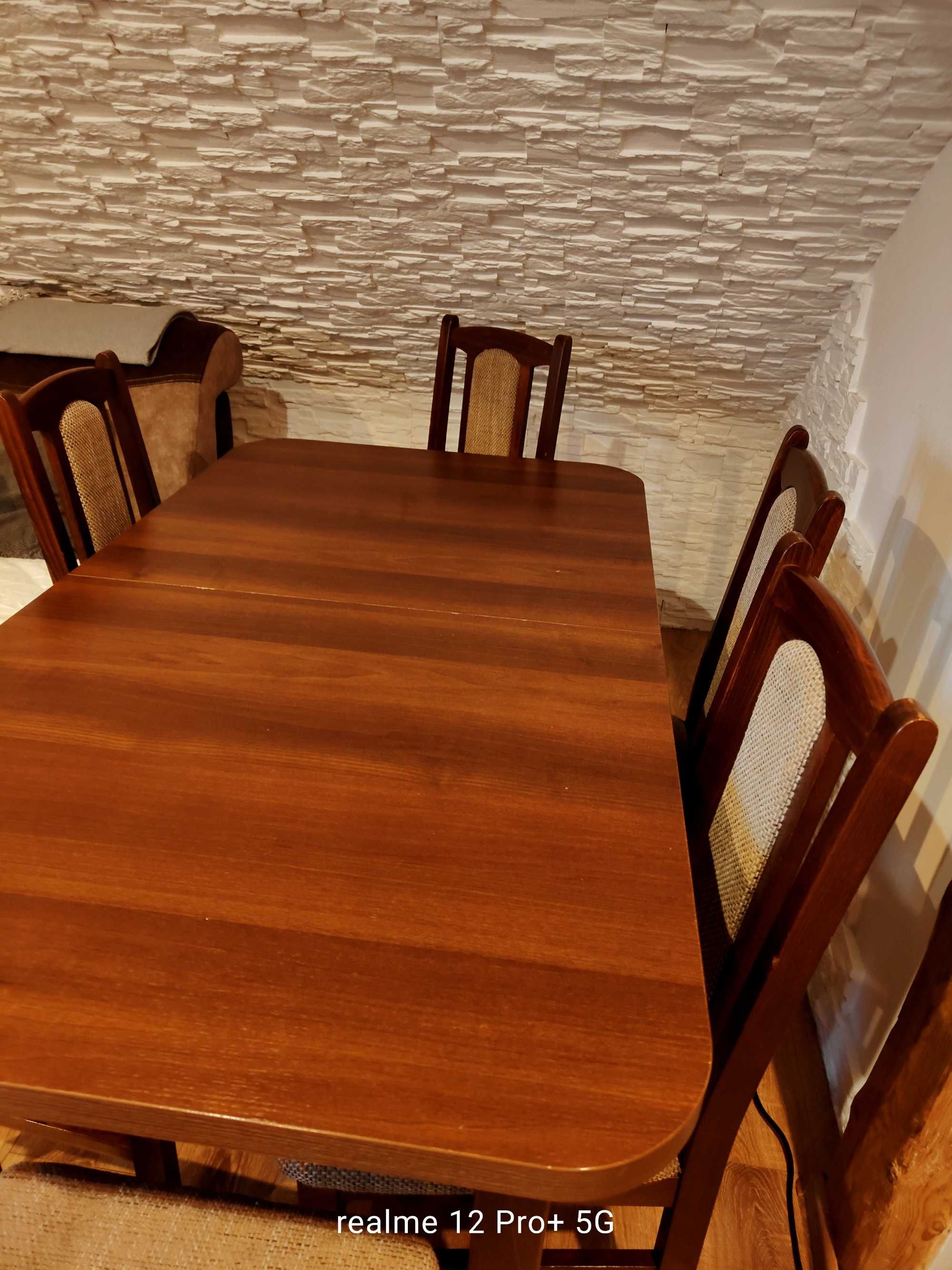 Sprzedam stół rozkładany i 6 krzeseł