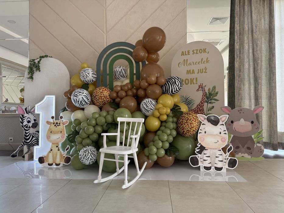 Dekoracje , Ścianki, Kwiaty, auto do slubu