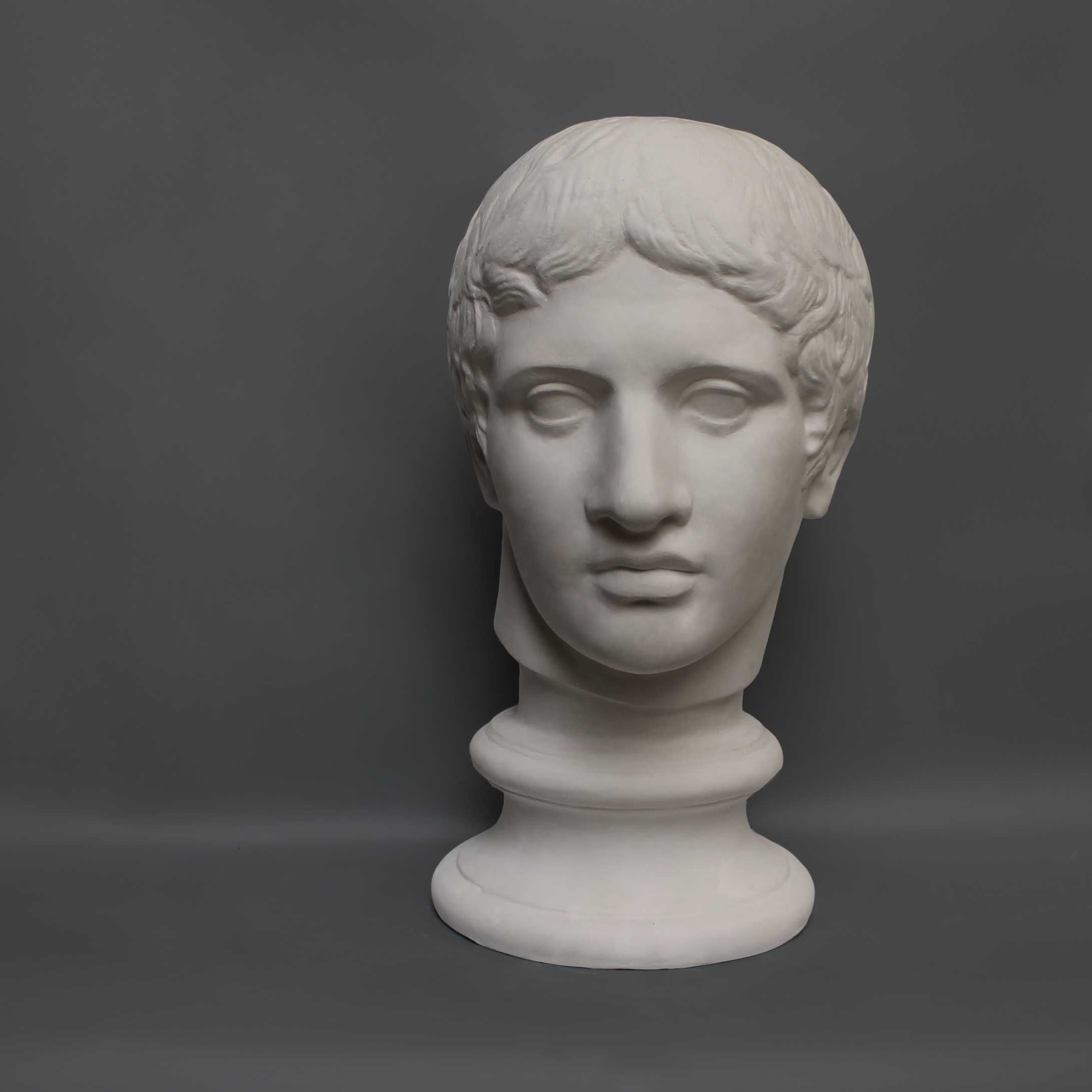 Гіпсова голова Доріфора. Антична скульптура