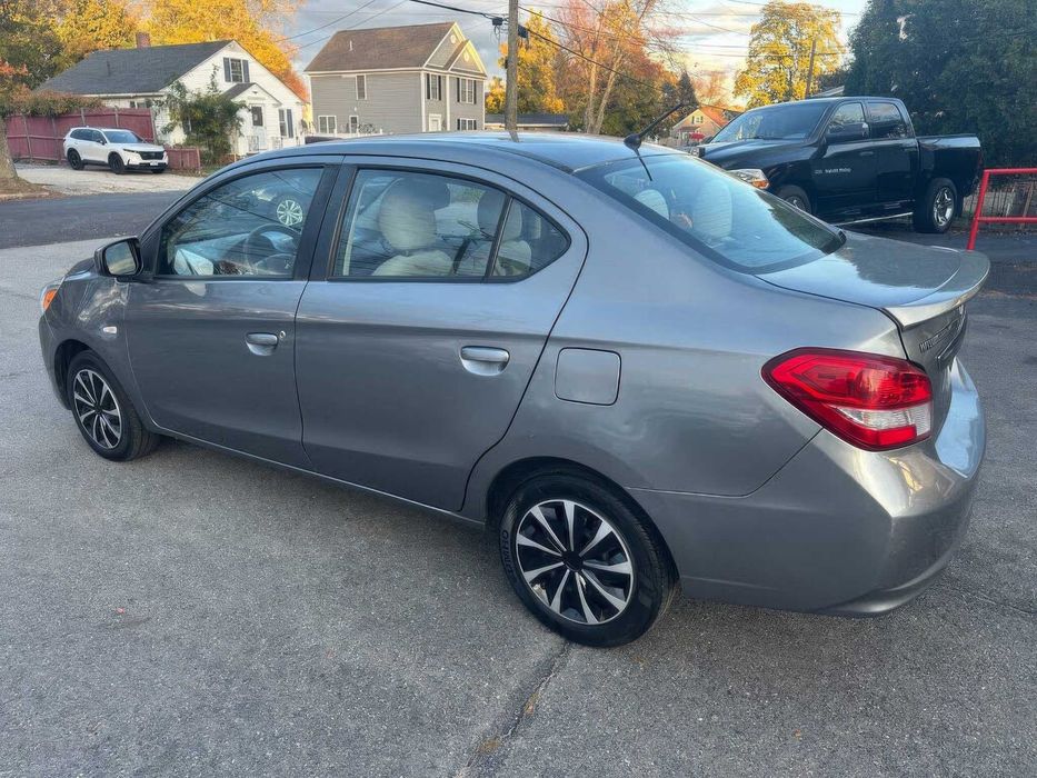 Mitsubishi Mirage G4 ES      2018