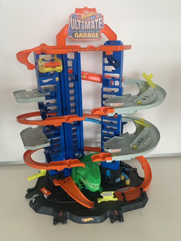Pista ultimate garage