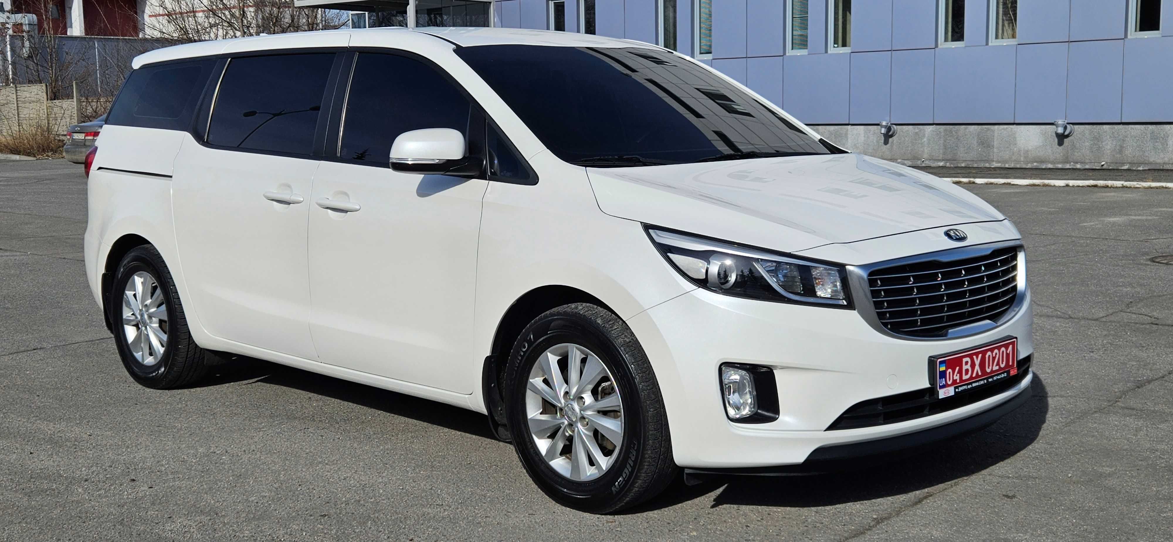 KIA Carnival 2.2 CRDI AUTOMAT Киа Карнивал 8 Мест Дизель Минивэн 2015г