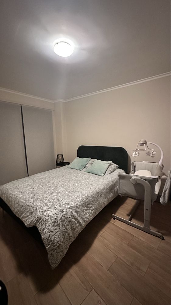 Cama + Colchão + Estrado (Oferta 2x Mesas Cabeceira)