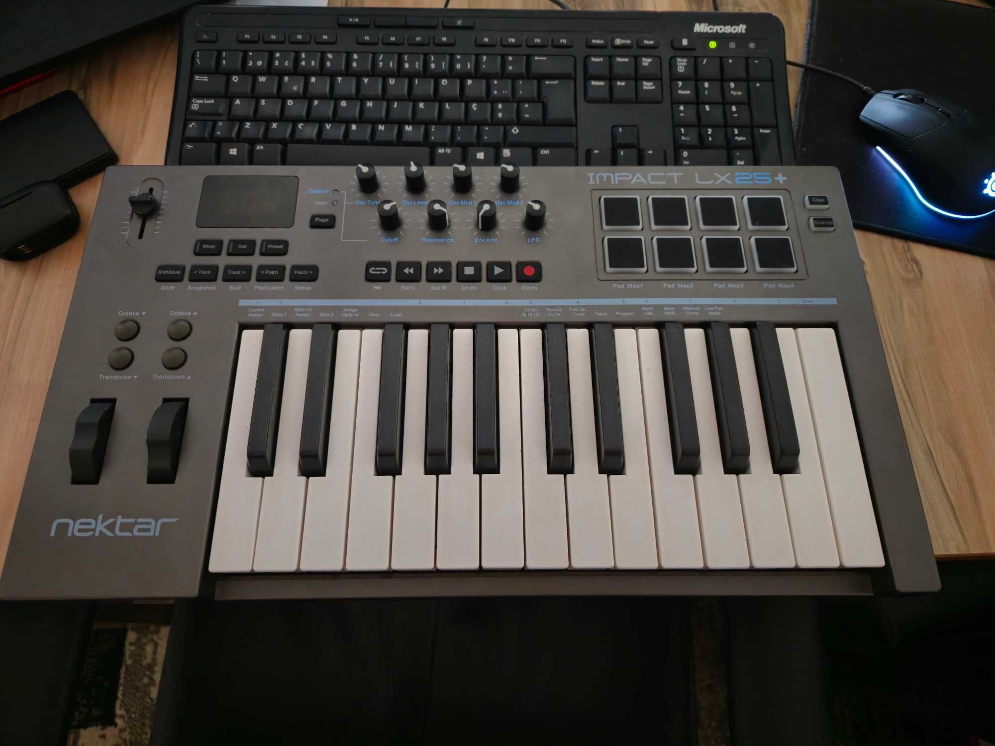 Teclado Impact LX25+