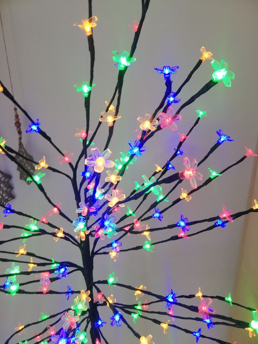 Drzewko LED 150cm kolorowe