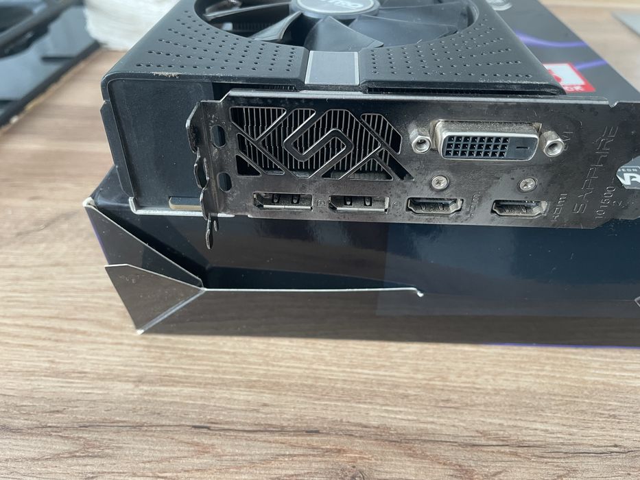 Відеокарта sapphire nitro+ rx 580 4gb