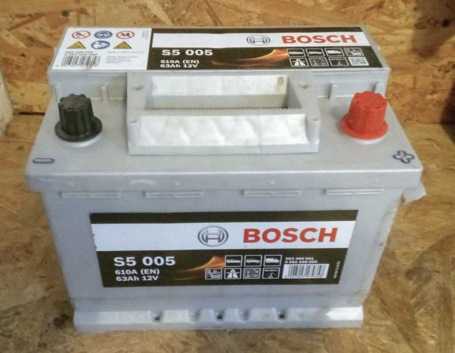 Автомобільний акумулятор Bosch 63Ah Єв (-/+) S5005 | бв чудовий стан