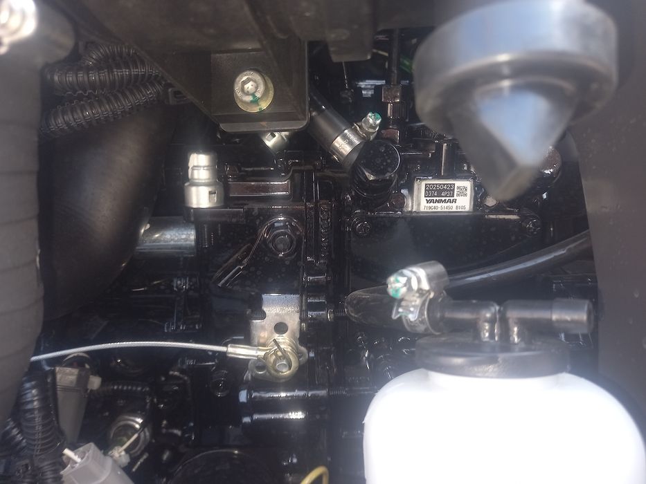 Mini Escavadora 2Ton com motor Yanmar

Nova 2025

Certificado CE
3 bal