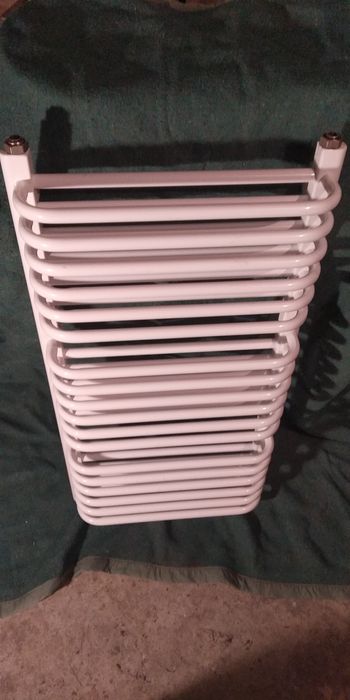 Grzejnik ręcznikowy łazienkowy 700w