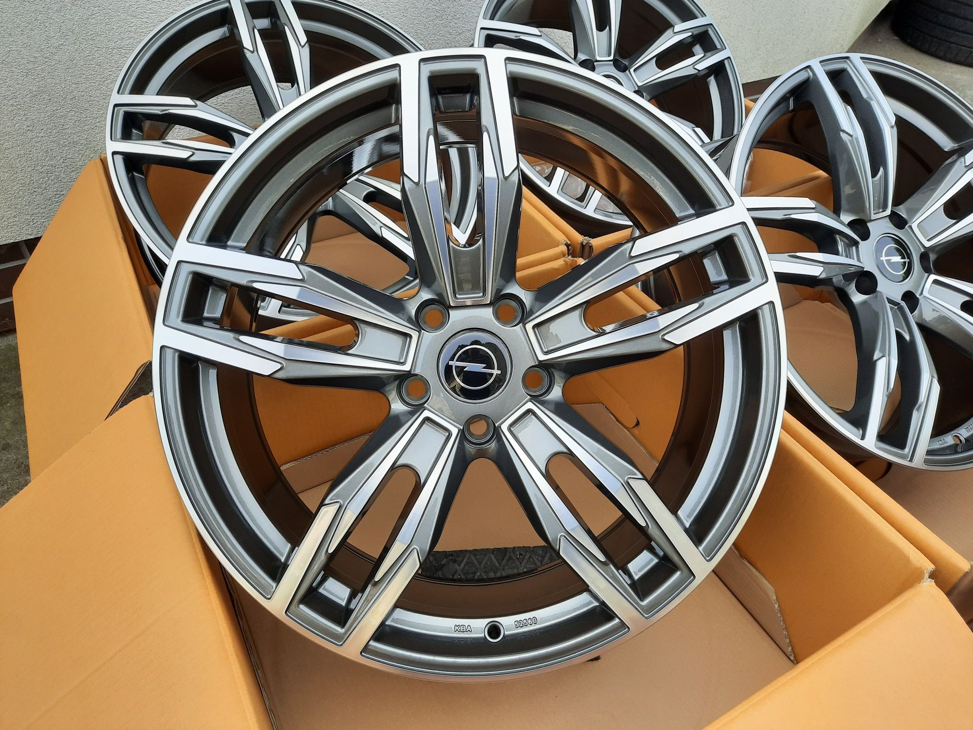 Alufelgi 20 Nowe! Opel Insignia 5x120 8Jx20H2 ET35 PROLINE!
