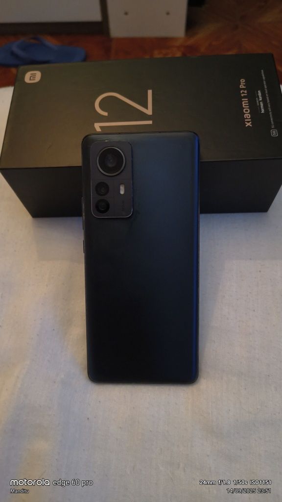 Xiaomi (Mi) 12 Pro como um Backup para si.