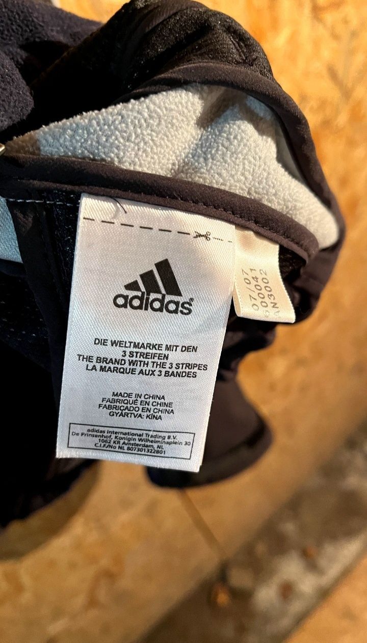 зіпка adidas climaproof