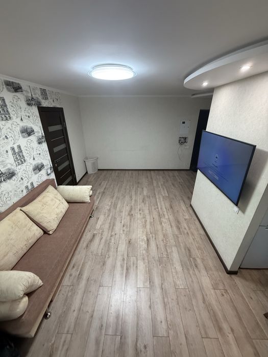 Телефонуйте домовимось !Здам 2 кім центр міста Пушкіна Парк 12000