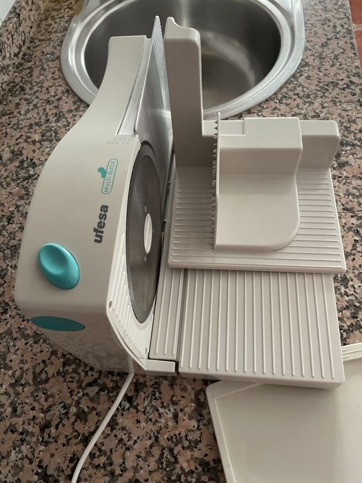 Cortadora de fiambre/queijo Ufesa