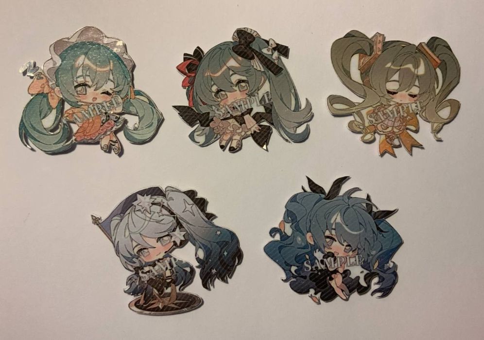 Значки Хацуне Міку і Благословення Небожителів