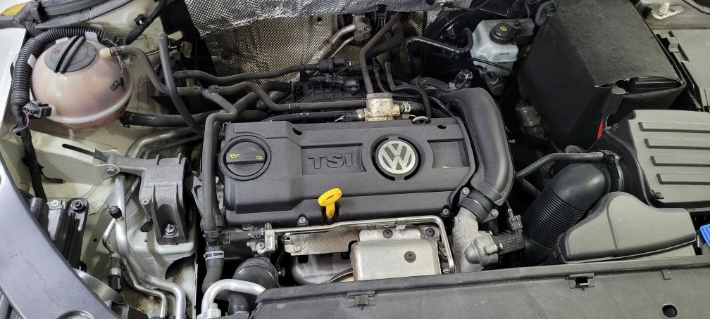 Volkswagen Tiguan 1016г. 1.4 TSI