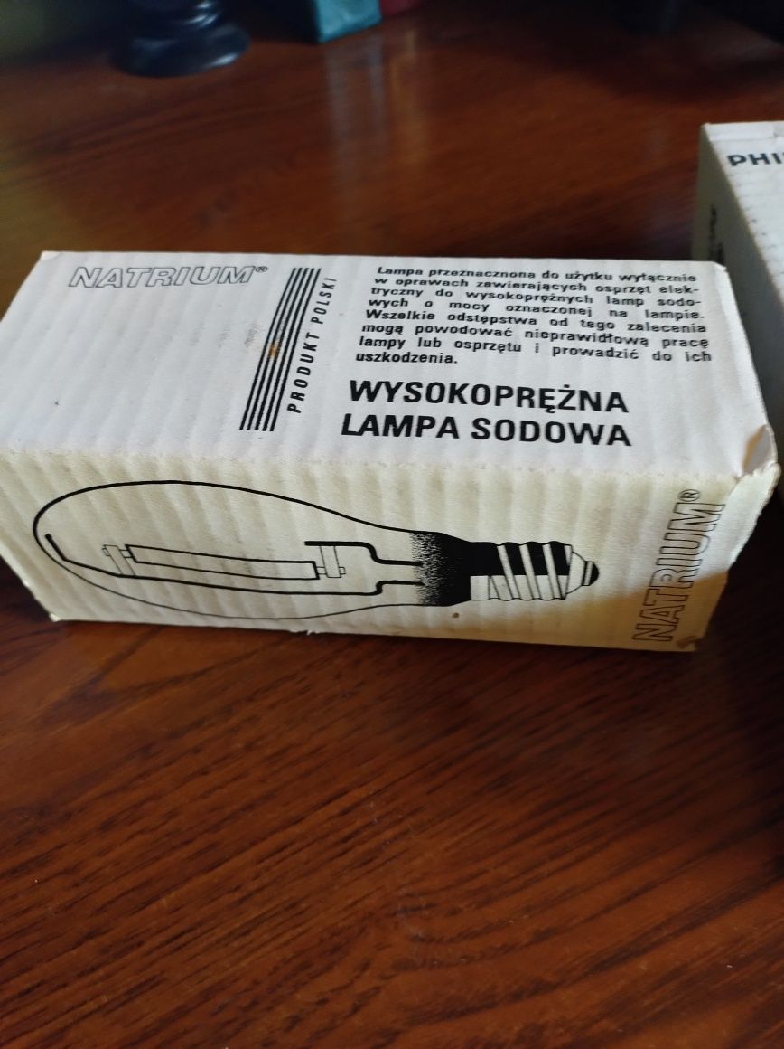 lampy sodowe Philips i Natrium po 25 zł